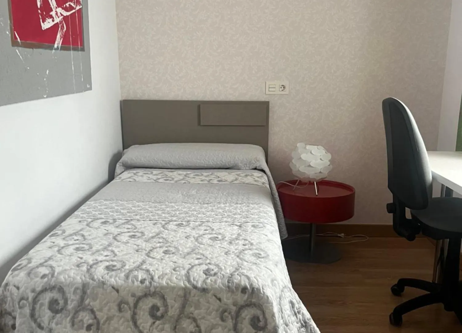 Bonito Apartamento En Granada